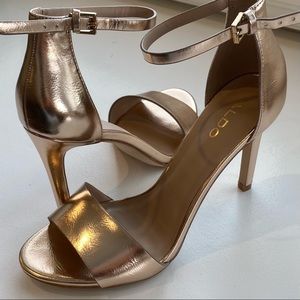 NWOT ALDO Fiolla Heeled Sandals